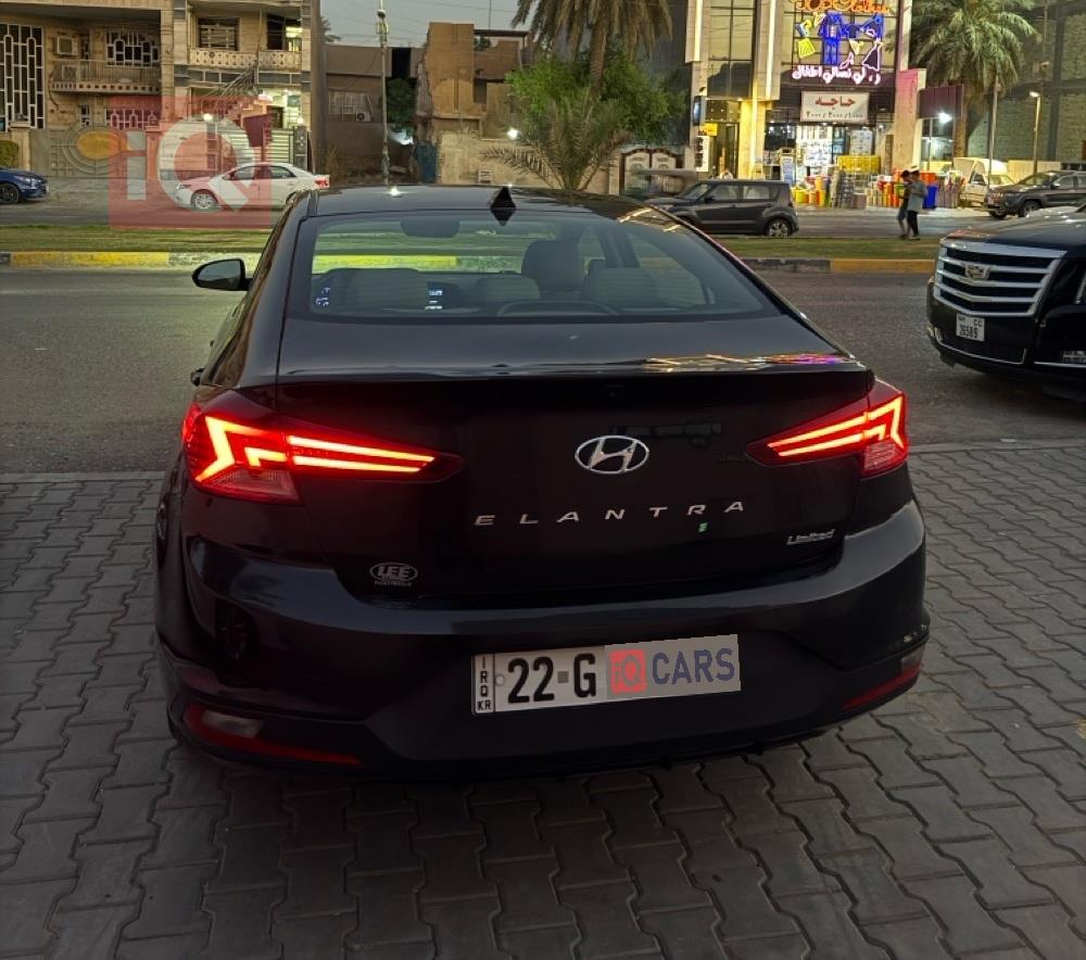 هیوندای ئەلەنترا